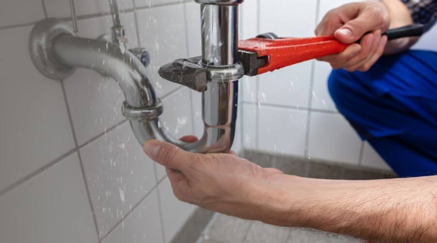 Local expert plumbing services in Meade, KS